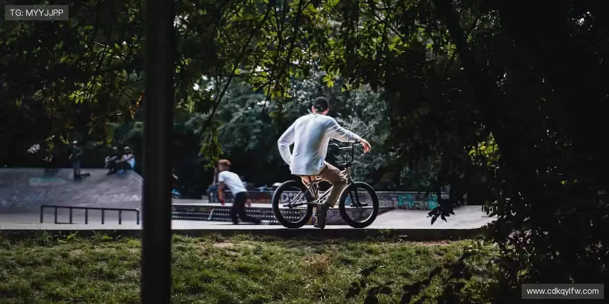 📱实时直播，超清画质，让你不错过每一个精彩瞬间！🏀